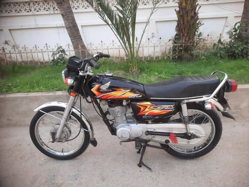 HONDA CG-125cc Model 2021 Karachi Number 1st Owner. 0