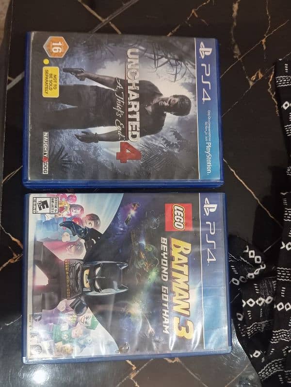 Uncharted 4 PS4 Lego Batman 3 PS4 0