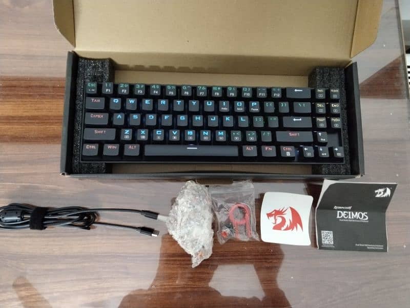 REDRAGON k599 DEIMOS Wireless Mechanical Keyboard 3