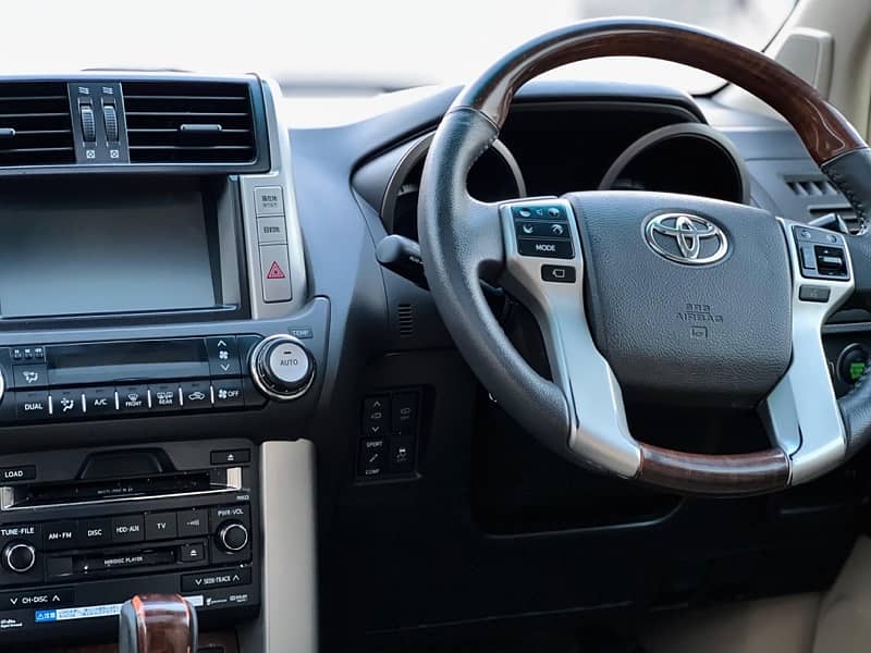 Toyota Prado 2010 4