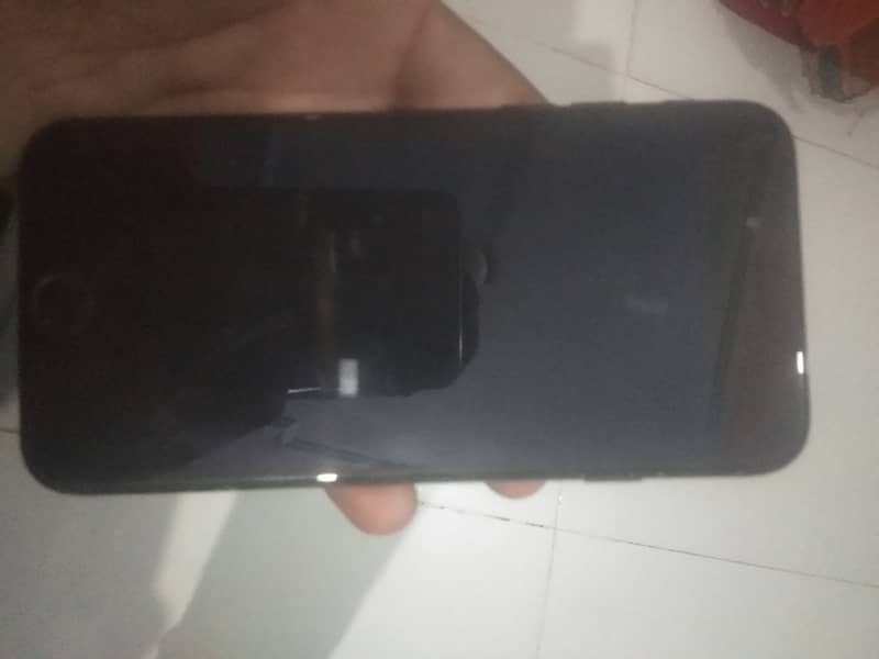 19000 I phone 7 128gb  pta aproved panel dot 1