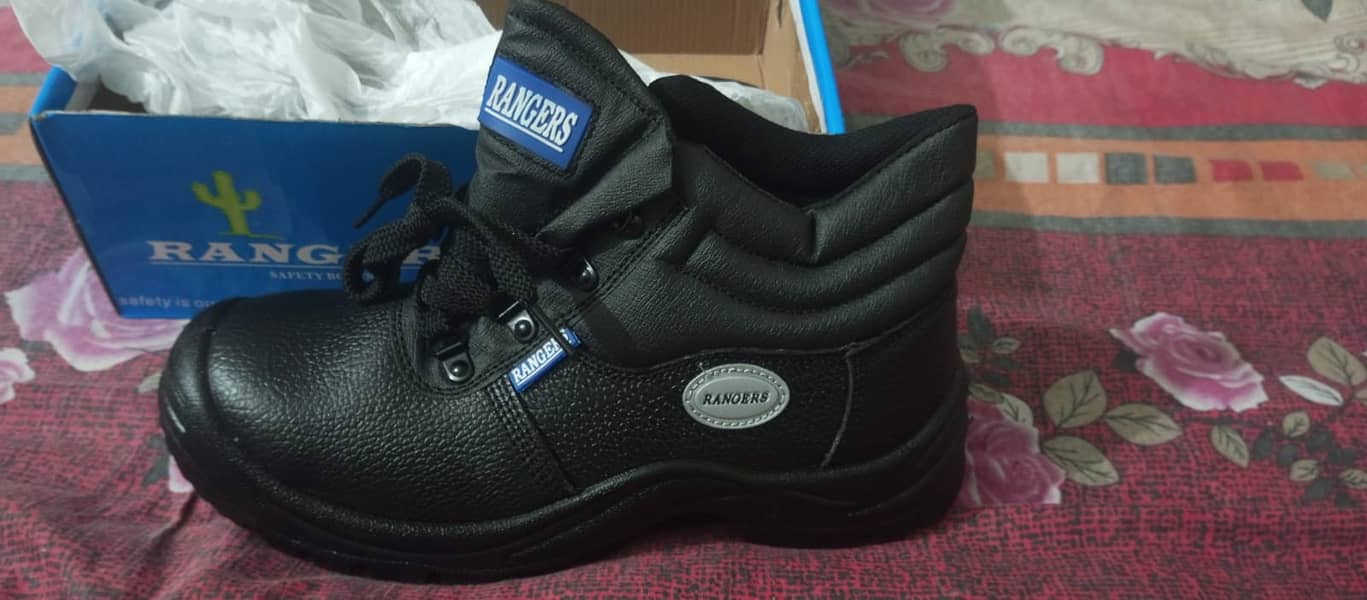 safety shoe for sale 42   call on 0345-5890602 3