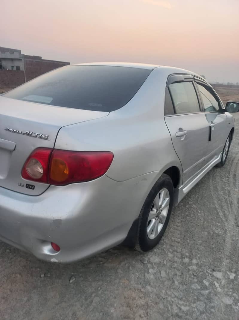 Toyota Altis 1.8L  2010 5