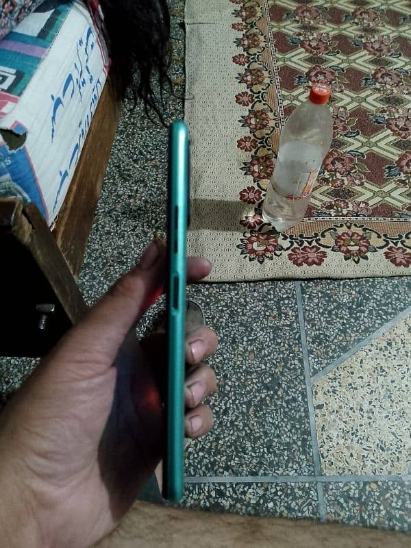 I sell mu infinix phone note 8i only camera Mai aik dot hai 0