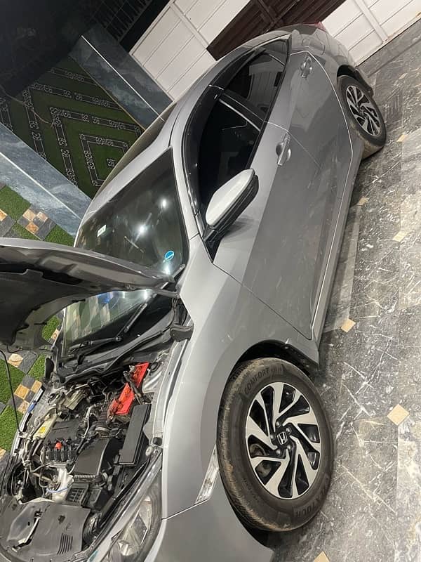 Honda Civic Oriel 2018 12