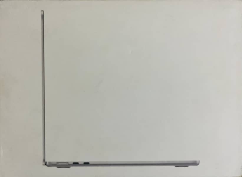 13-inch MacBook Air with Apple M3 Chip 0