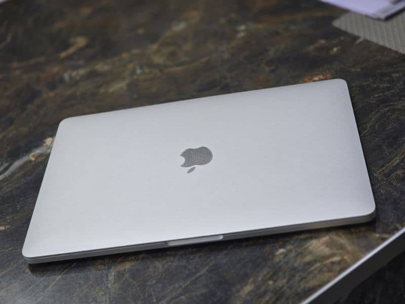 Apple Macbook Pro 2020 13 inch 0