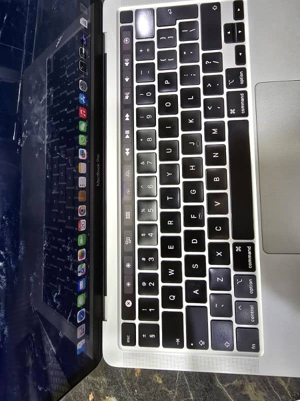 Apple Macbook Pro 2020 13 inch 7