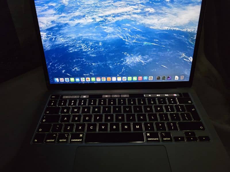 Apple Macbook Pro 2020 13 inch 8