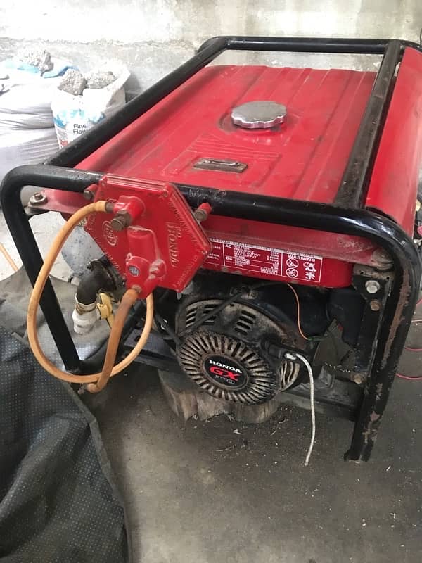 honda ka genrator ha ghr ka used ha 8 kv ka ha argant sell karna ha 2