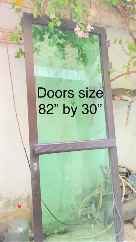 7 Doors, plan and coloured Aluminum Glass03034937730 1