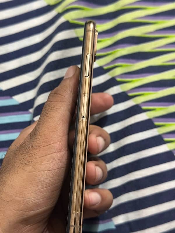 iphone XS Max 256 gb pta approved 2