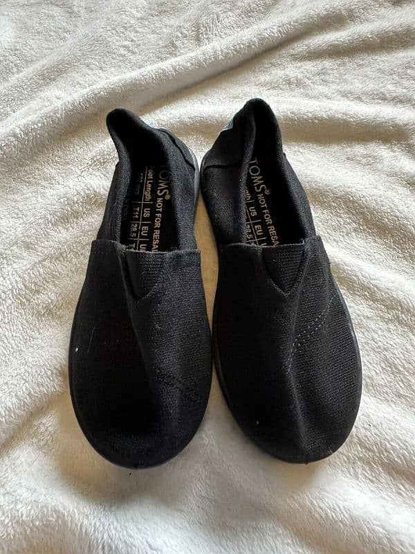 Original New TOMS Canvas Shoes read full add 6