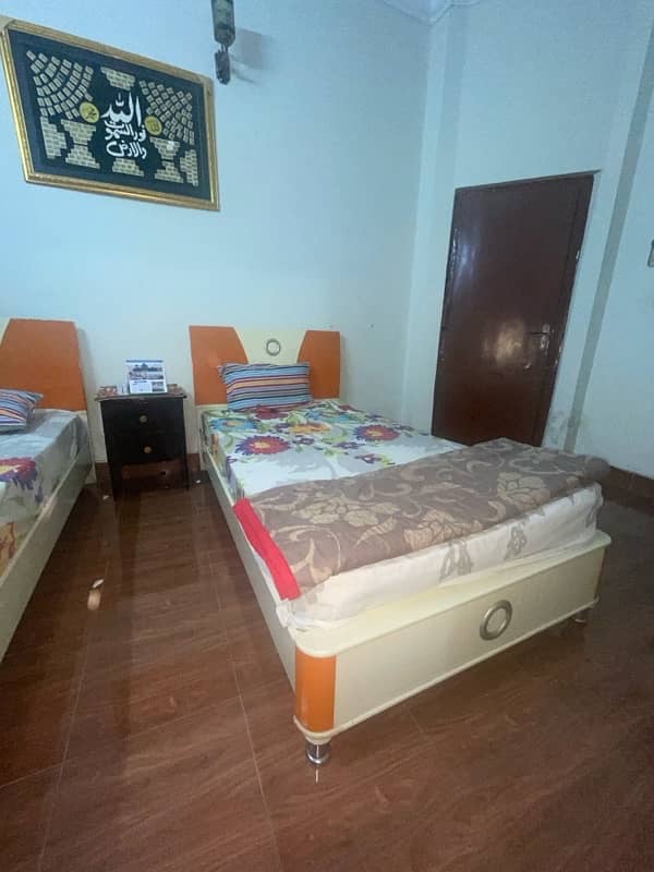 2 single beds for kids with 1 side table in very good condition 1