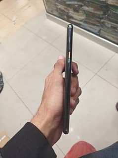 one plus 7t pro MacLeran 12 256 pta