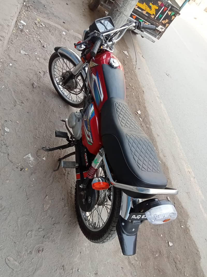 Honda 125 2022 model 03236938875 1