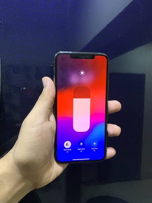 Iphone 11 pro max | 256gb | Pta approve 7