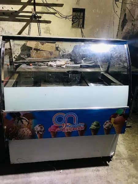 ice cream Display Chiller / Meat Chiller / Bakery Counter for sale 3