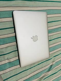 Mac bBook Pro i5