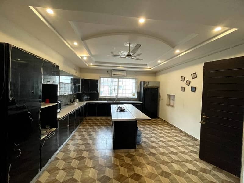 2 Kanal House For Rent In Sector A Bahria Town Lahore 7