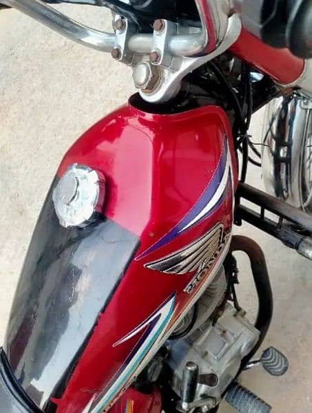 honda 125 copy letr ok hai chska prty door hi rhin jis bhai ne leni 1