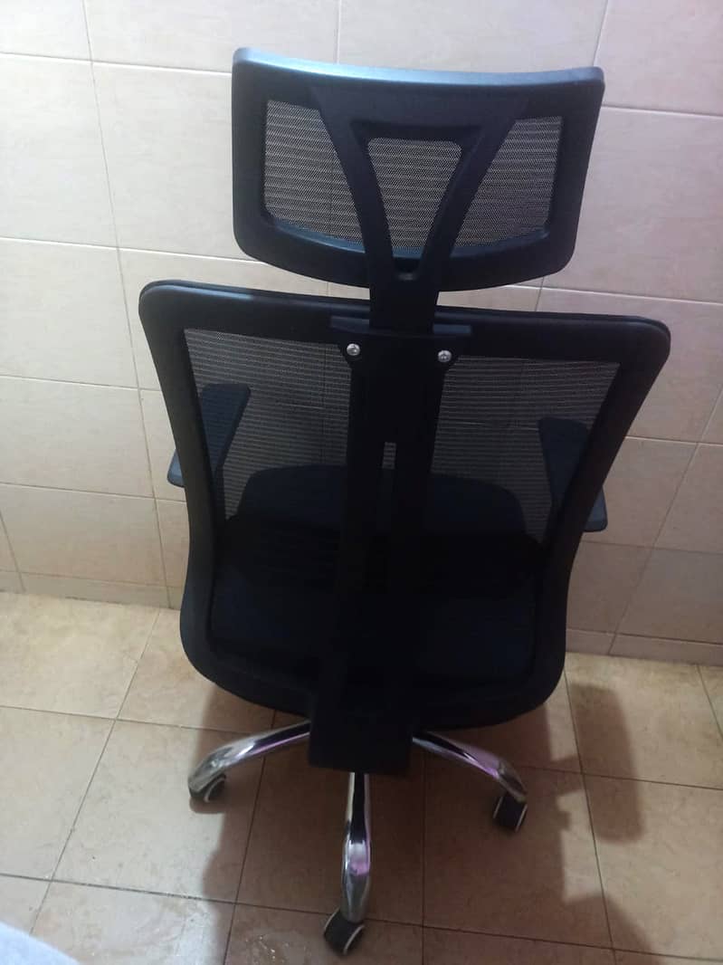 Executive Rotating Adjustable Mesh Office Chair 4