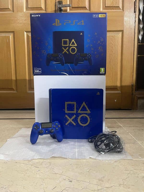 PS4 SLIM LIMITED EDITION 500 GB 4