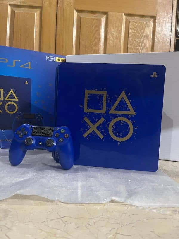 PS4 SLIM LIMITED EDITION 500 GB 6