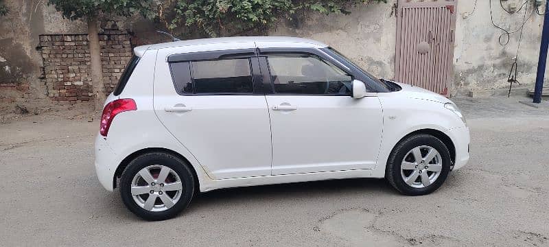 Suzuki Swift 2015 DLX total original paint 1