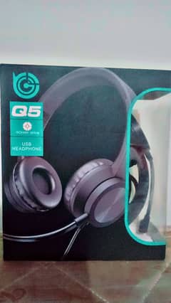 tucci q5 slightly used headphones