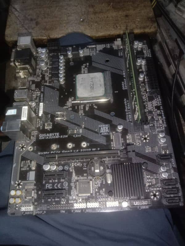 Gigabyte A320M tuff Gaming Board Ryzen 5 3600 0