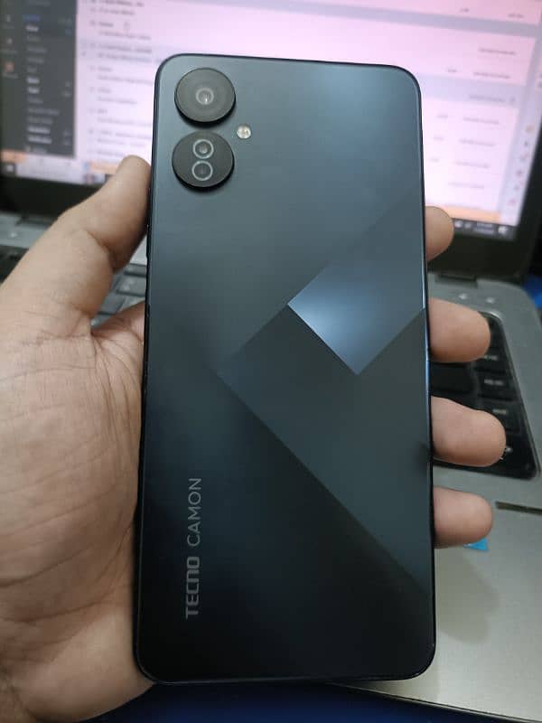 Tecno Camon 19 Neo 0