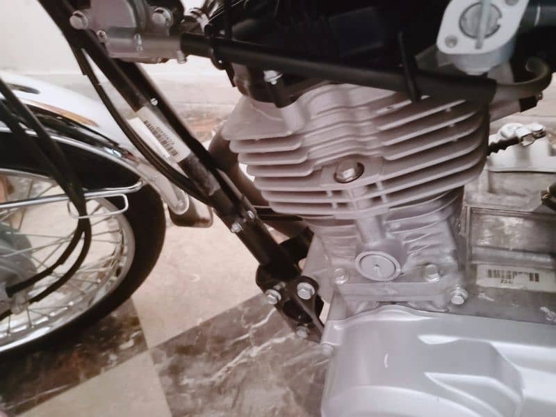 honda 125 2024 brand new cindition urgent sale     serious buyer 6