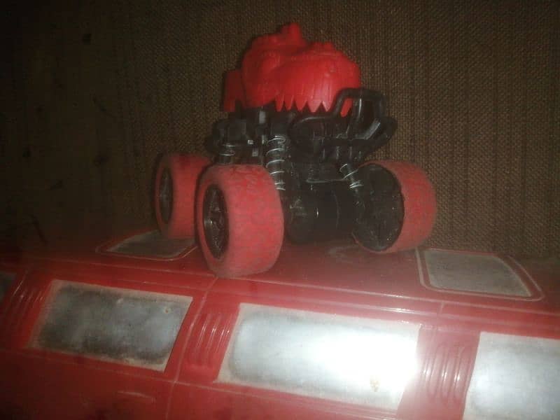 Dragon red monster truck 4X4 3