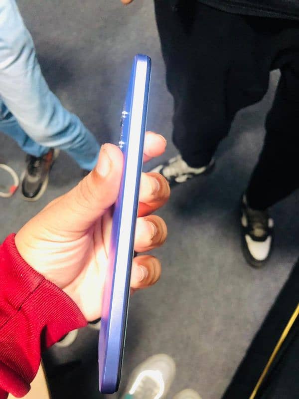 Vivo y17s 3