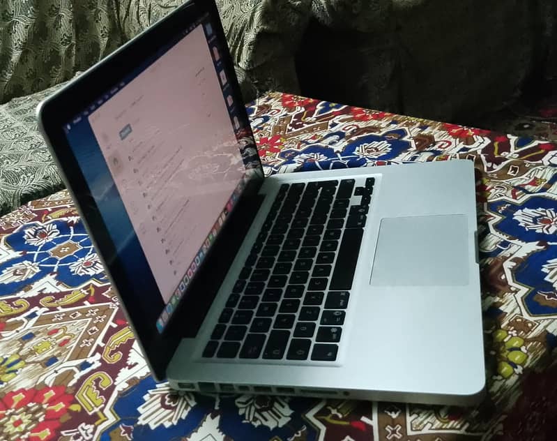 MacBook pro 8.1 2