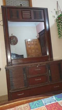 bedroom set all ok working condition10/9. .