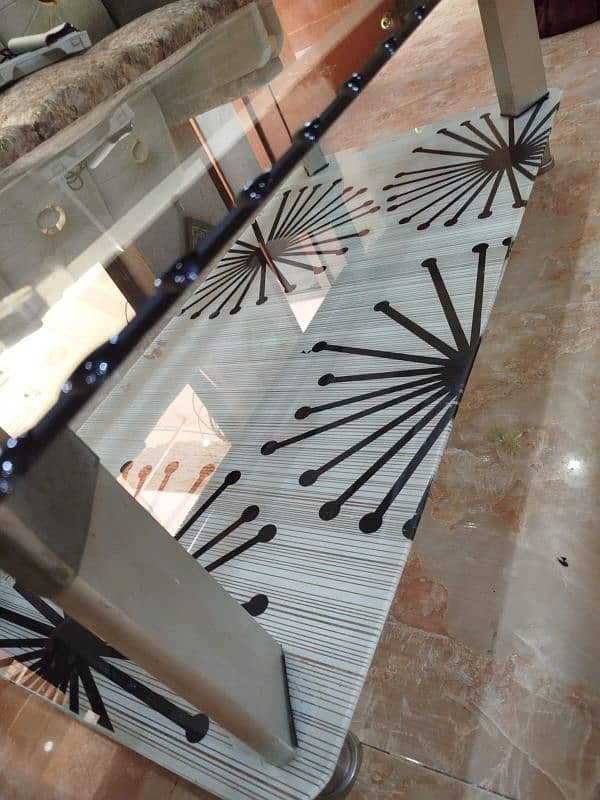 Table with glass built and glass top 3