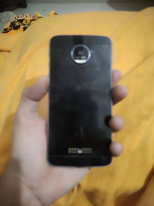 Motorola z force 2