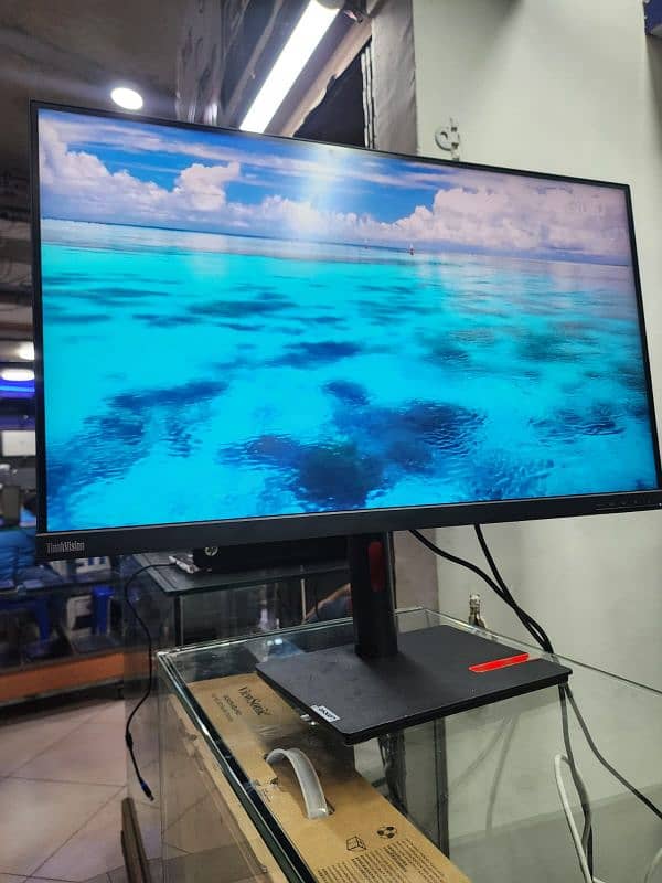 Lenovo 4k led screen. Lenovo P32p_20 0