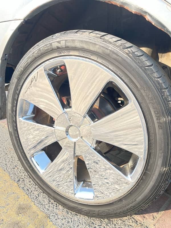 18”  4 NUT RIMS WITH LOW PROFILE TYRES 7