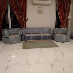 5x seater sofa which can be converted into double bed