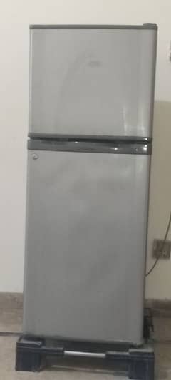 sale medium size fridge