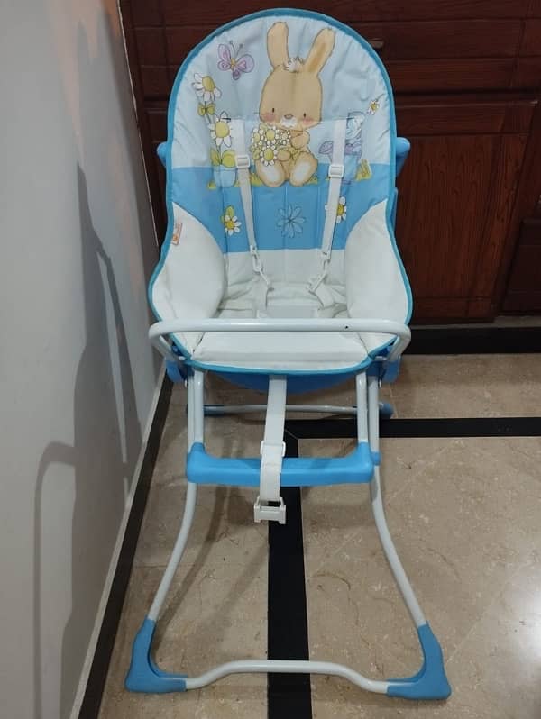 High Chair almost new 5