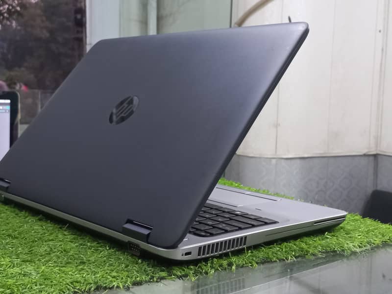 Hp probook 650 g3 core i5 7th gen | 2gb Graphics Card 2