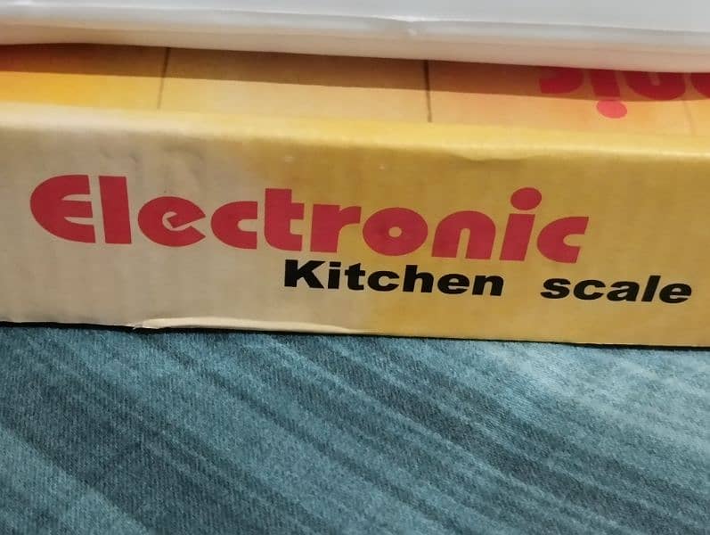 KITCHEN  SCALES  AVAILABLE ONLY960 1