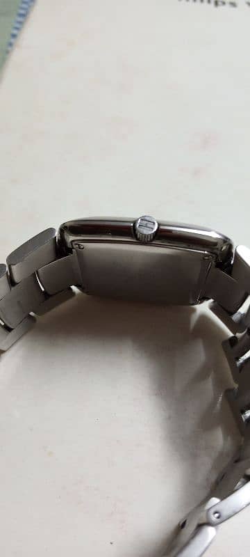 Gucci Original Quartz Watch. 4