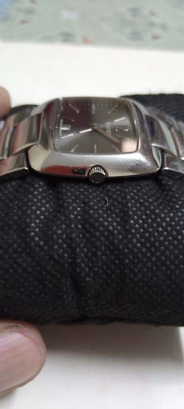 Gucci Original Quartz Watch. 5