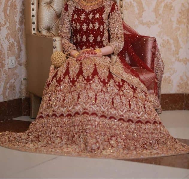 bridal dresses available in best price 3