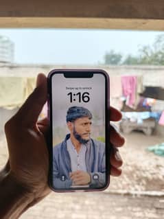 I PHONE 11 PRO with box with charger non PTA factory unlock 64GB BH85℅